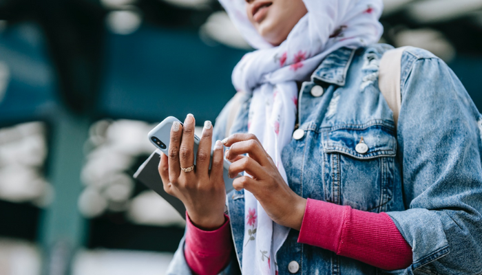 pic of girl holding phone